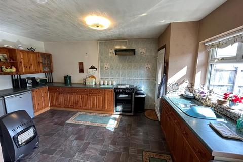 3 bedroom semi-detached bungalow for sale, Alderley Lane, Leigh