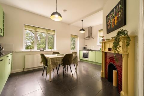 3 bedroom maisonette for sale - Wrentham Avenue, Kensal Rise, London, NW10