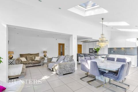undefined, Packwood Chase, Chadderton, Oldham