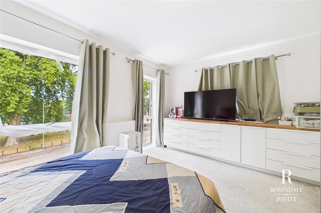 Main Bed