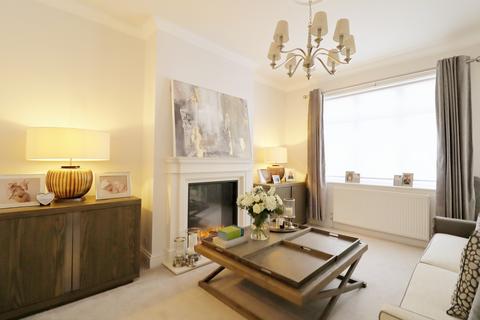 3 bedroom semi-detached house for sale, Rowan Walk, Bromley