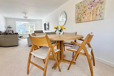 9 Burrows Park, Braunton, EX33 1EU