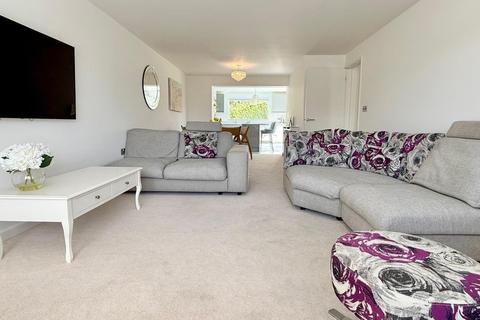 9 Burrows Park, Braunton, EX33 1EU