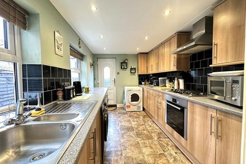 2 bedroom house for sale, Gordon Street, Scarborough, YO12