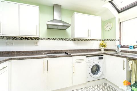 2 bedroom apartment for sale, High Street, Kings Langley, WD4