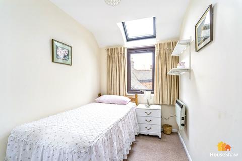 2 bedroom apartment for sale, High Street, Kings Langley, WD4
