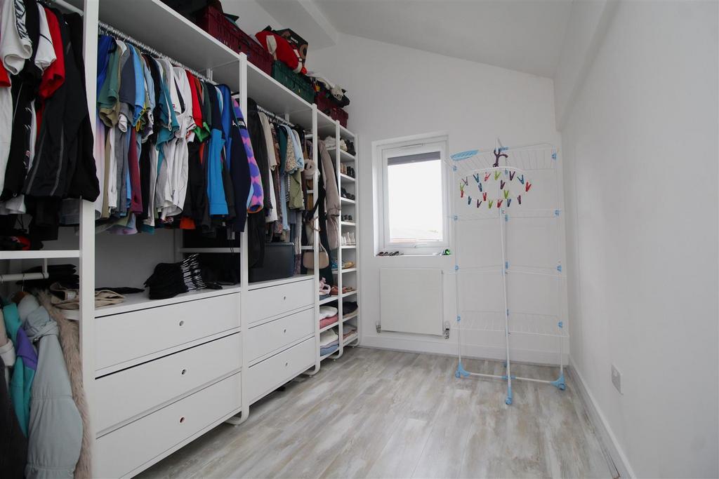 Bedroom 3.JPG
