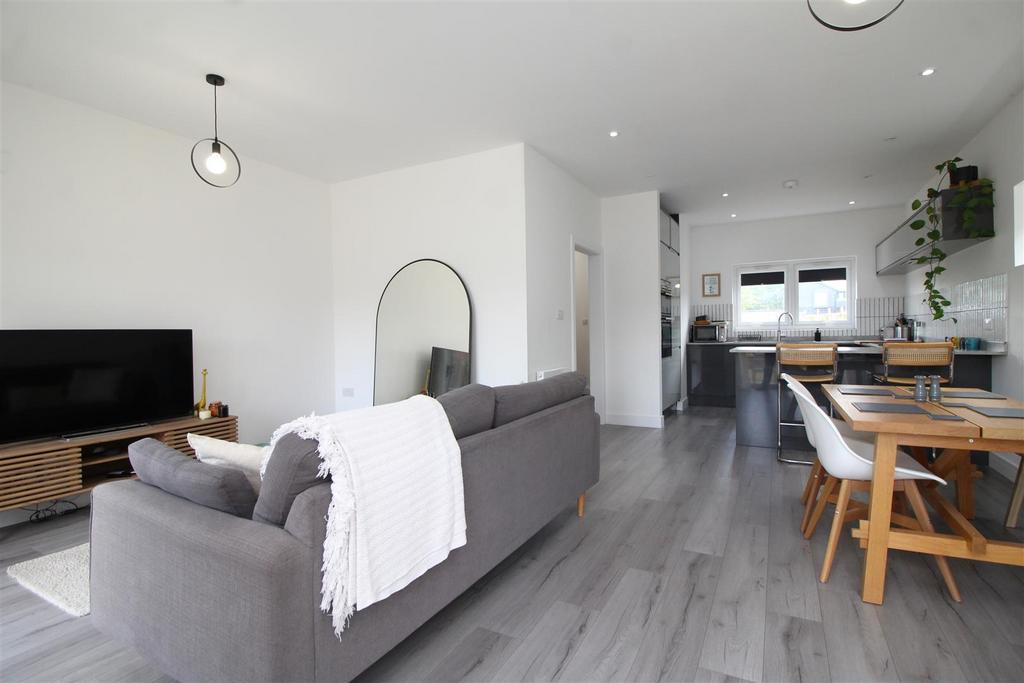 Open plan living .JPG