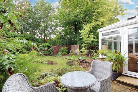 3 bedroom end of terrace house for sale, Turnpike End, Aylesbury