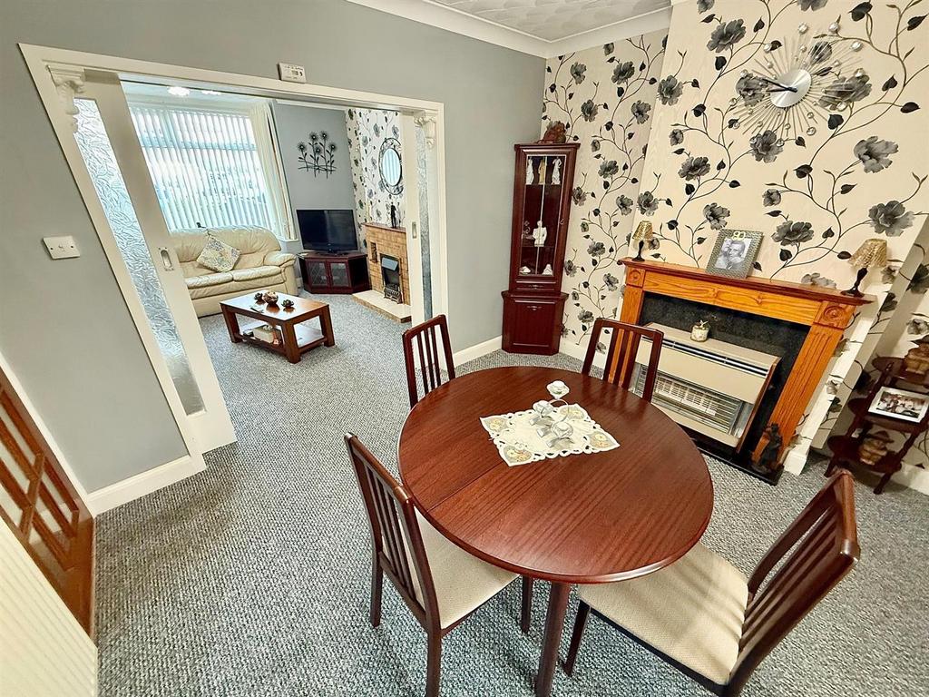 Dining room.jpg