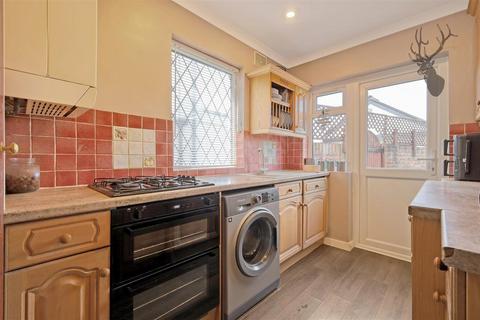 undefined, Heriot Avenue, Chingford E4