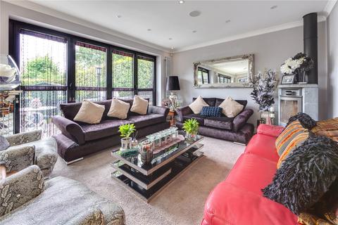 6 Hartfield Avenue, Elstree, Borehamwood, WD6 3JE