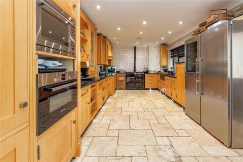 6 Hartfield Avenue, Elstree, Borehamwood, WD6 3JE