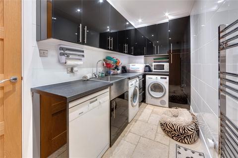 6 Hartfield Avenue, Elstree, Borehamwood, WD6 3JE