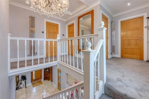 6 Hartfield Avenue, Elstree, Borehamwood, WD6 3JE