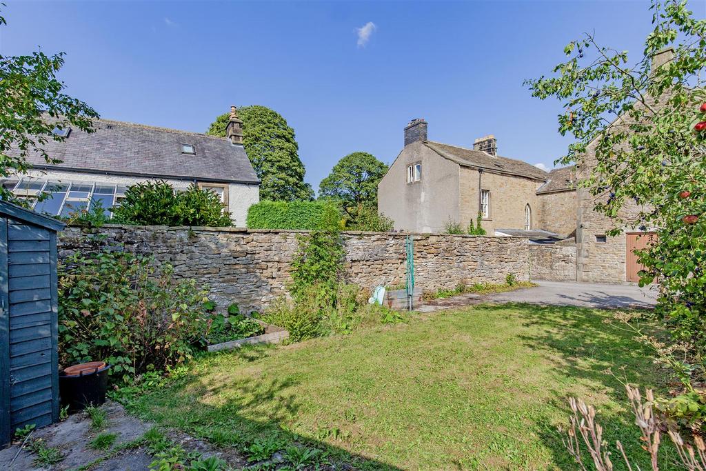 Garden-3.jpg