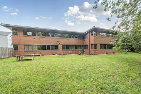 undefined, London Road, Basingstoke, RG24 7JL