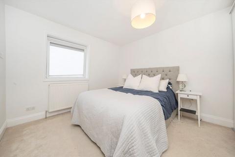 3 bedroom flat for sale, Huddleston Road, London N7