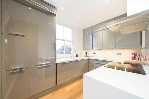 3 bedroom flat for sale, Huddleston Road, London N7