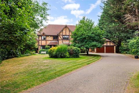 Stokesheath Road, Oxshott, Surrey, KT22