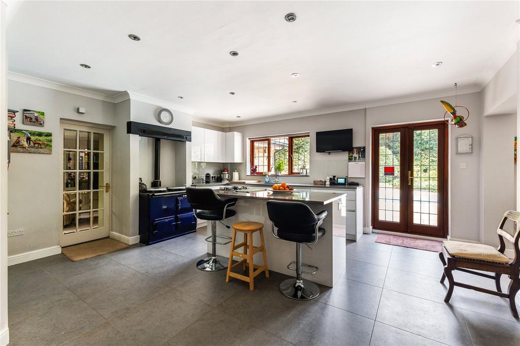 Kitchen/Breakfast