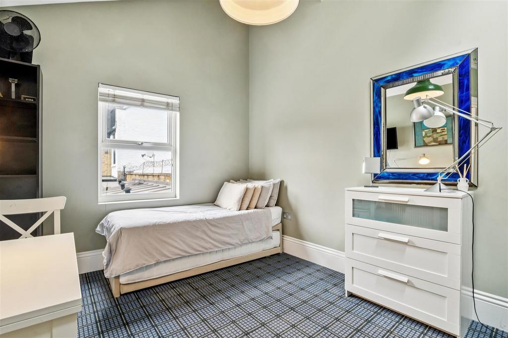 Chiswick Lane, W4 - FOR SALE