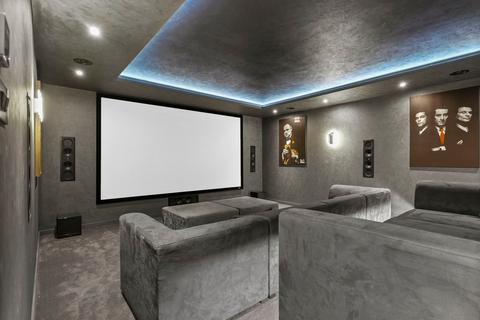 undefined, Ruden Way, Epsom, KT17