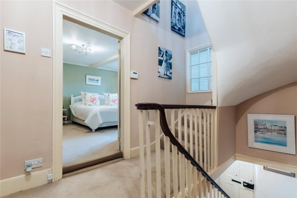 2nd Floor Landing