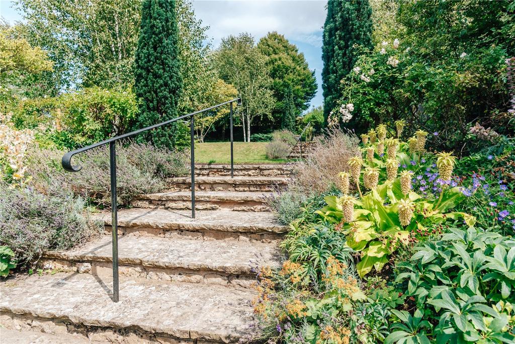 Walkways & Borders
