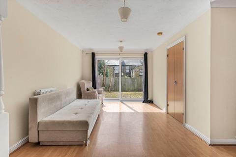 undefined, Joseph Hardcastle Close, London