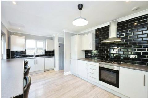 3 bedroom semi-detached house for sale, Woodland Road, Maple Cross, Rickmansworth
