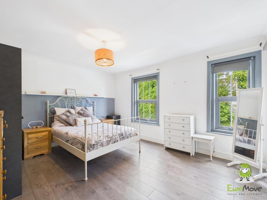 Ewe Move Estate Agents Basingstoke