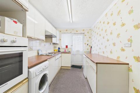 undefined, Hourne Court, Hessle