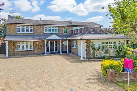 5 bedroom detached house for sale, Theydon Park Road, Theydon Bois, Essex