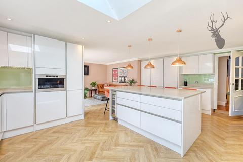 5 bedroom detached house for sale, Theydon Park Road, Theydon Bois, Essex