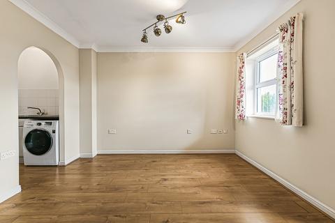 undefined, International Way, Sunbury-on-Thames, Surrey, TW16