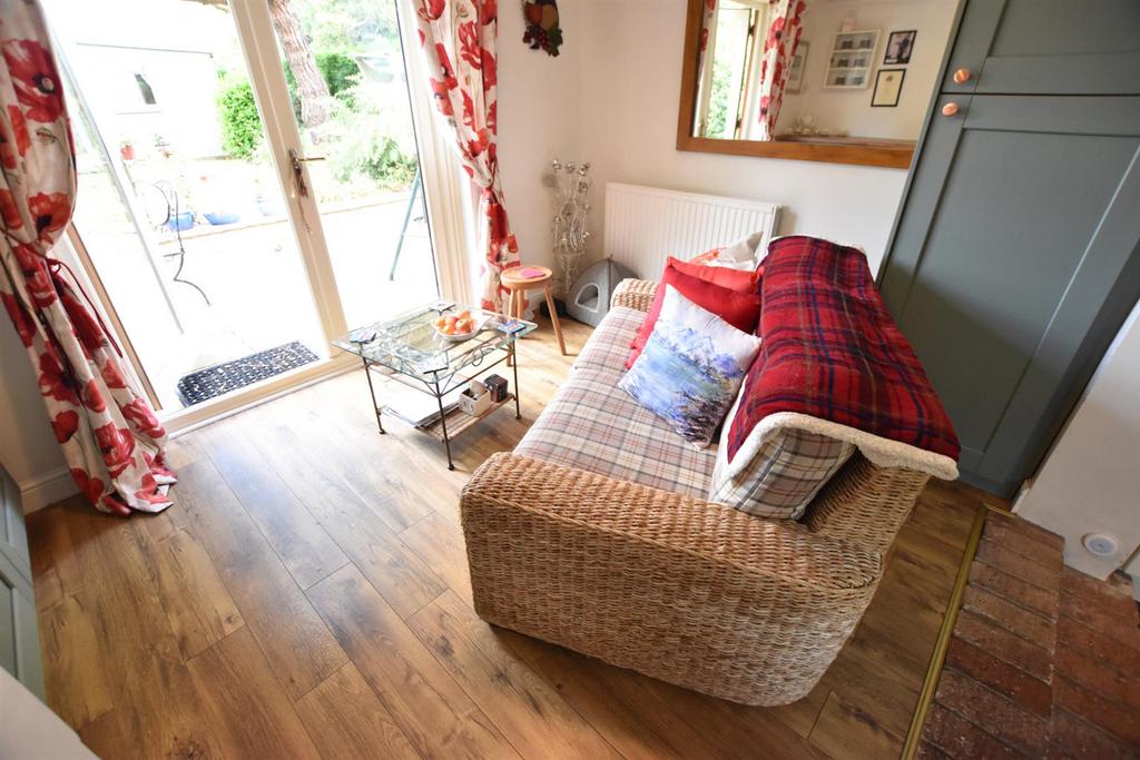 Snug/dining area