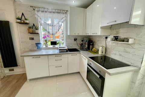 undefined, Littlefield Road, Luton, Bedfordshire, LU2 9BU