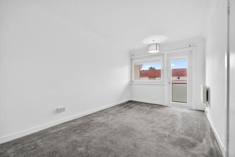 49 Dickson Drive, KA12 9AB