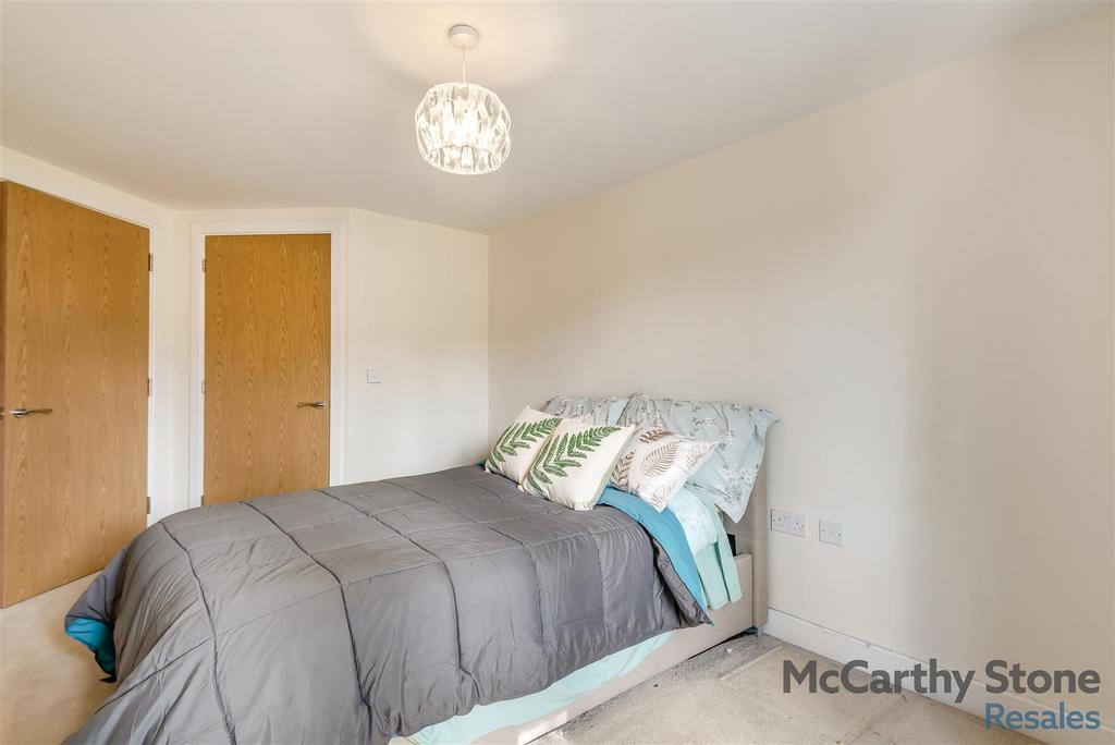 8661101-interior11.jpg