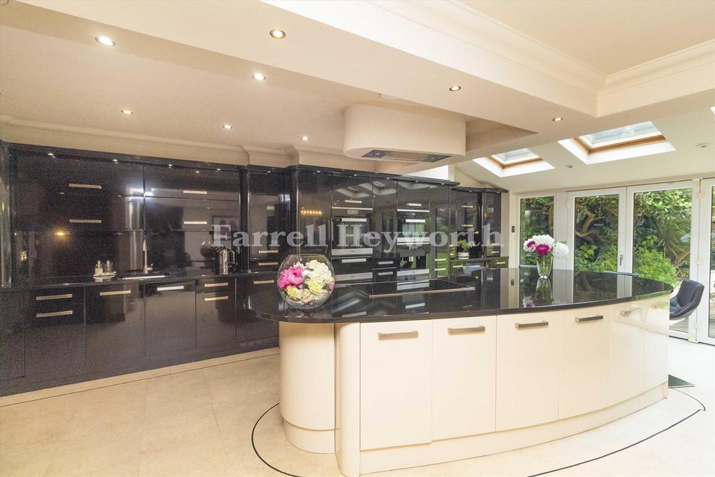 Open Plan Living 3