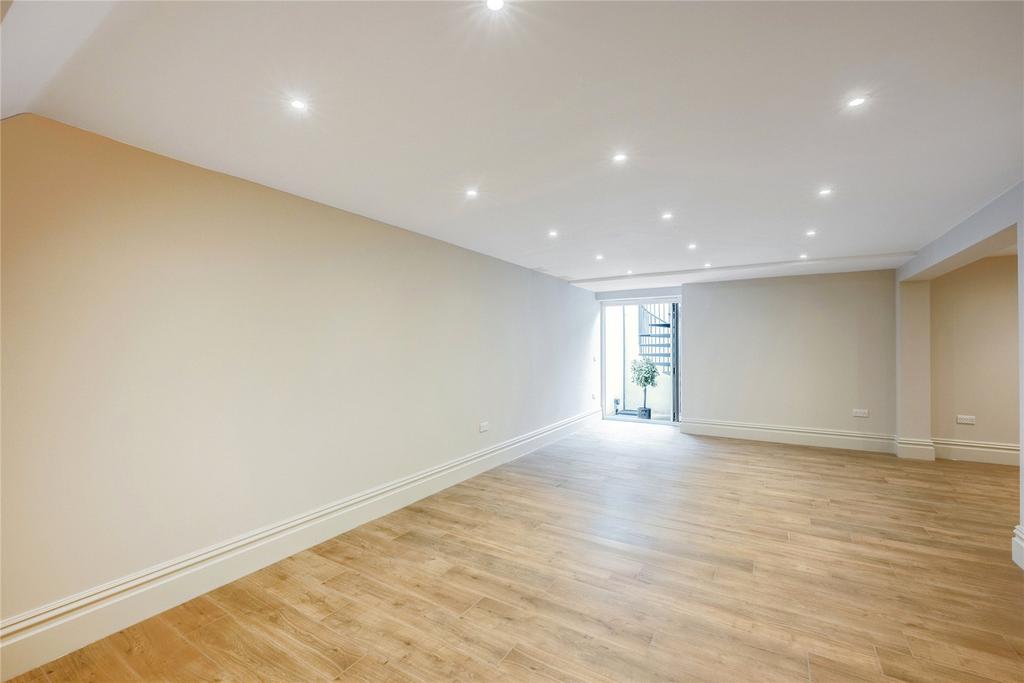 Cinema Games Room