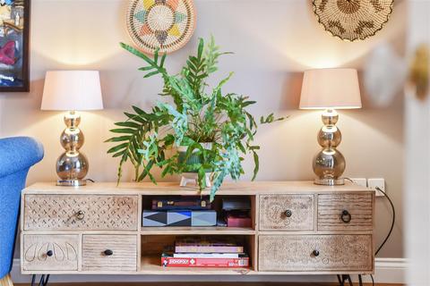 undefined, Canada Way, Liphook