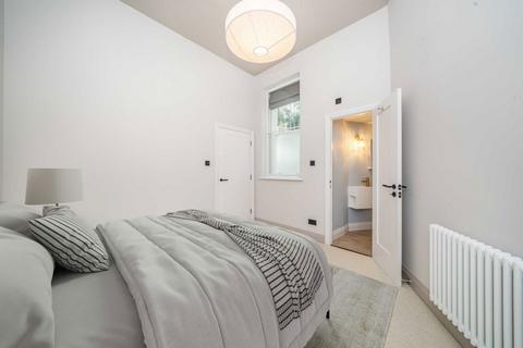1 bedroom flat for sale, Park Road, Kingston Upon Thames KT1