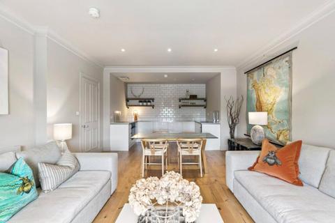 3 bedroom apartment to rent, King Henry's Rd, London, NW3