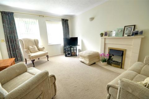 2 bedroom apartment for sale, Fairfield Road, East Grinstead, West Sussex, RH19