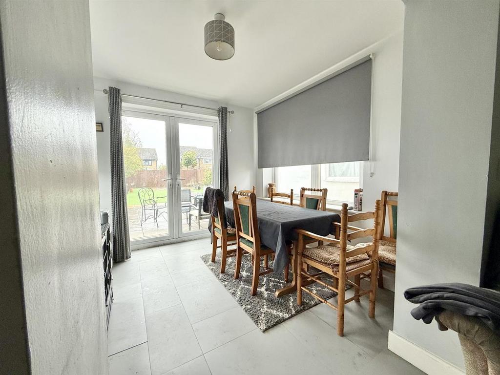 Dining Room.jpg