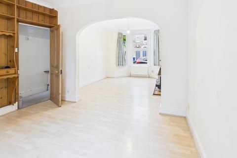 3 bedroom terraced house to rent, Marshall Road, Cambridge, Cambridgeshire