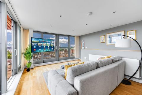 2 bedroom flat to rent, Castle Quay, Castle Lane, Bedford MK40