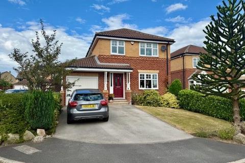 4 bedroom detached house for sale, Sorrin Close, Idle, Bradford